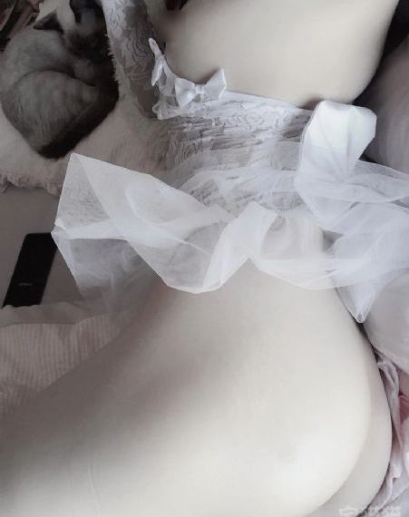 欧美头像高冷男中分_BD英语手机在线观看