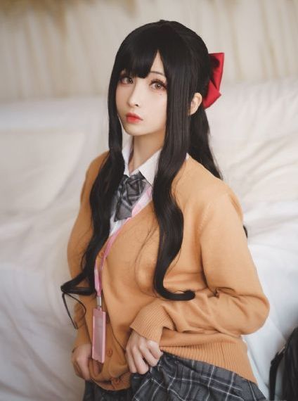 欧美真丝女装_超清免费观看电视剧