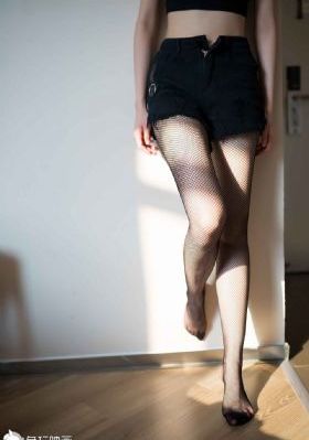 欧美女喷水_4KBD在线观看